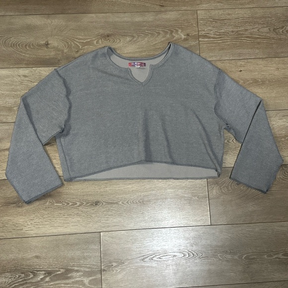 Urban Outfitters Parker Notch Boxy Cropped Sweater - Picture 5 of 14